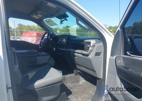 2021 Ford F-150 Xl z USA, uszkodzony, nr VIN 1FTFX1E57MFA44015